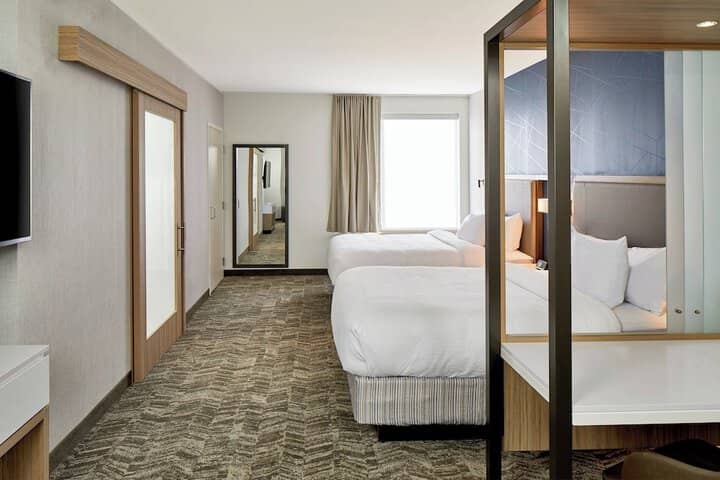 Room 15 of 39