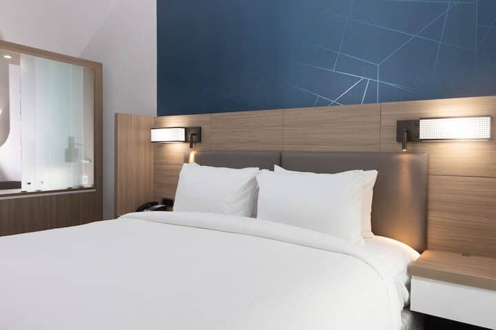 Room 12 of 51