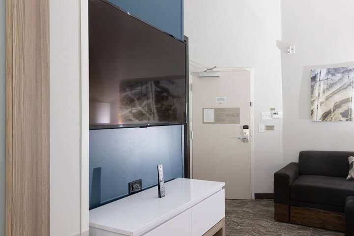 Room 11 of 51