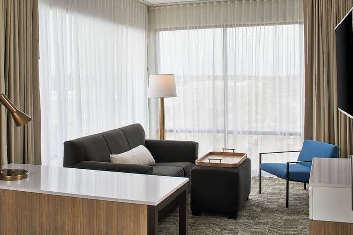 Room 11 of 39